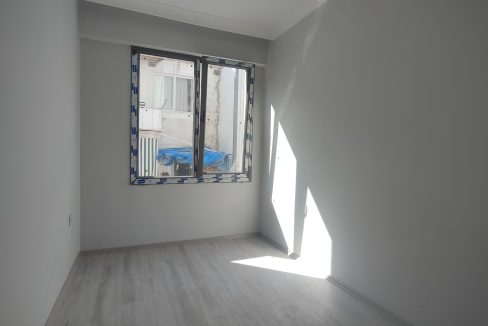 Küçükkuyu'da Satılık Ara Kat 2+1 Daire (8)