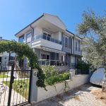 Küçükkuyu Mıhlı Mahallesi'nde Satılık İkiz Müstakil Ev