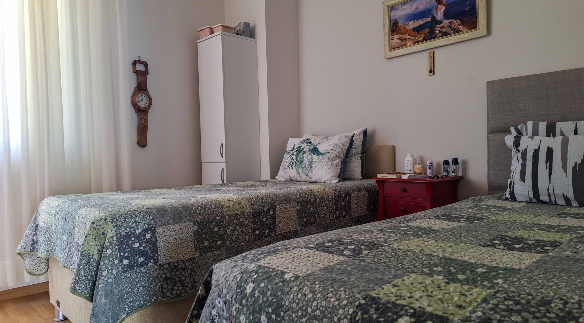 Altınoluk Narlı Sahili’nde Satılık 2+1 Daire