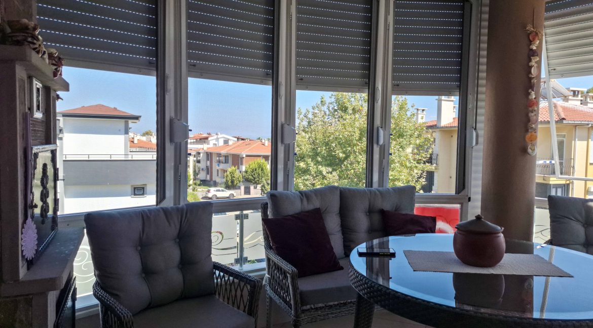 Altınoluk Narlı Sahili’nde Satılık 2+1 Daire