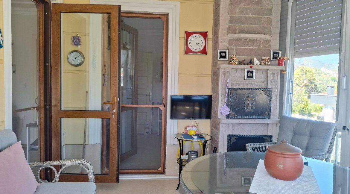 Altınoluk Narlı Sahili’nde Satılık 2+1 Daire