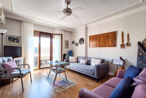 Altınoluk Narlı Sahili’nde Satılık 2+1 Daire