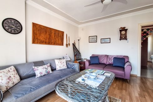 Altınoluk Narlı Sahili’nde Satılık 2+1 Daire