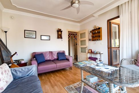 Altınoluk Narlı Sahili’nde Satılık 2+1 Daire