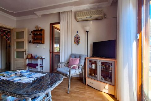 Altınoluk Narlı Sahili’nde Satılık 2+1 Daire