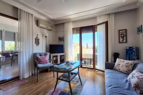 Altınoluk Narlı Sahili’nde Satılık 2+1 Daire