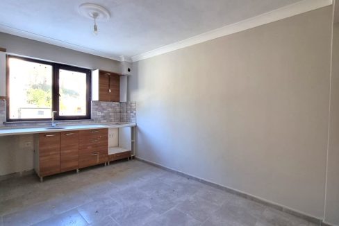 Ayvacık Yeniçam Köyü Girişi'nde Satılık Kiralık Müstakil Evler (11)