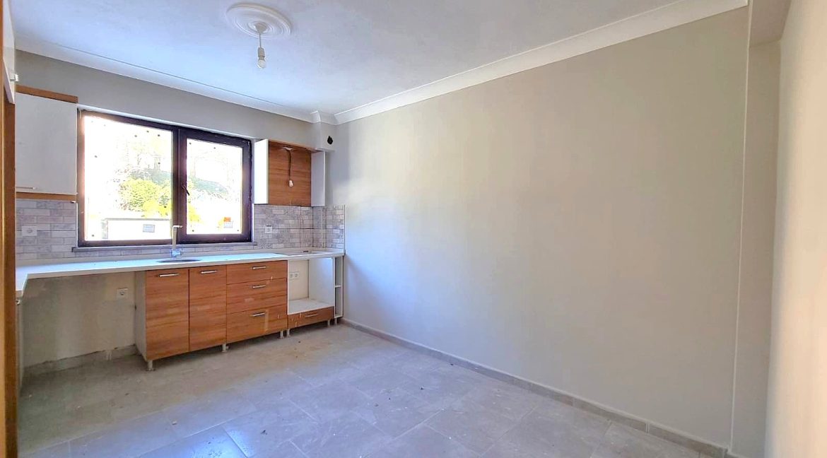 Ayvacık Yeniçam Köyü Girişi'nde Satılık Kiralık Müstakil Evler (14)