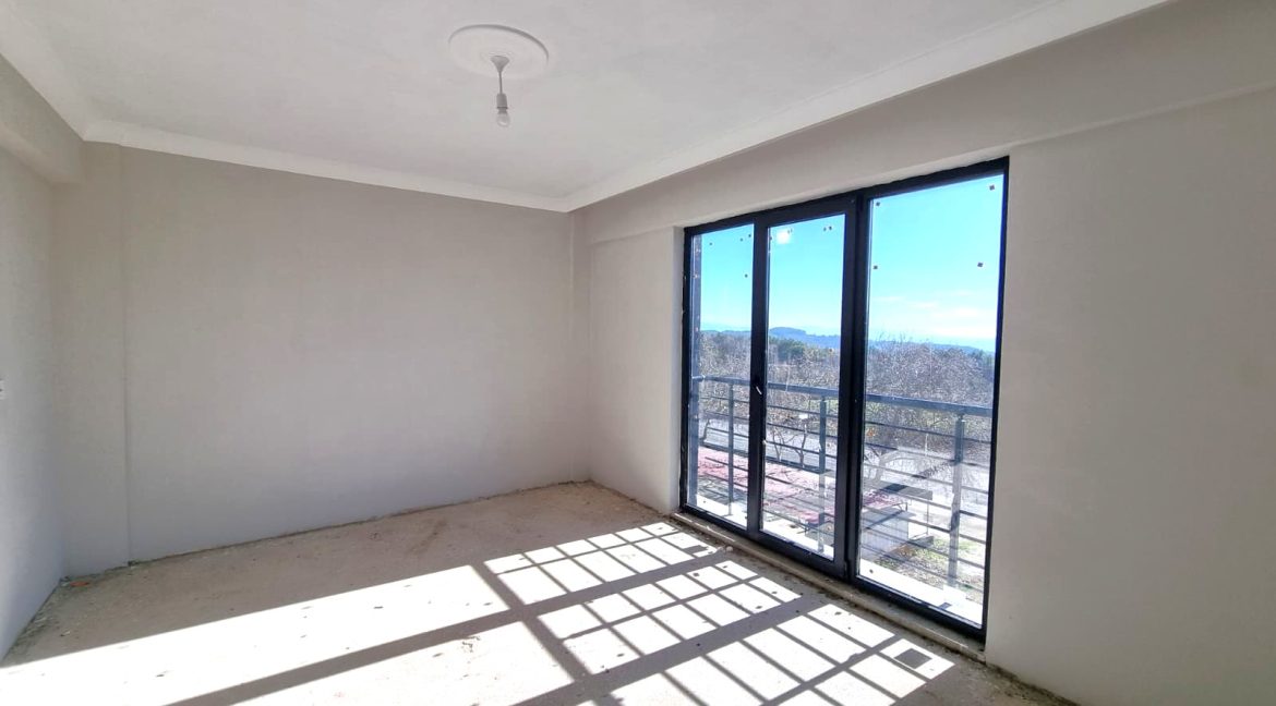 Ayvacık Yeniçam Köyü Girişi'nde Satılık Kiralık Müstakil Evler (17)