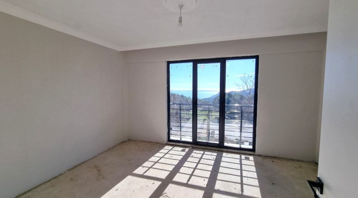 Ayvacık Yeniçam Köyü Girişi'nde Satılık Kiralık Müstakil Evler (18)