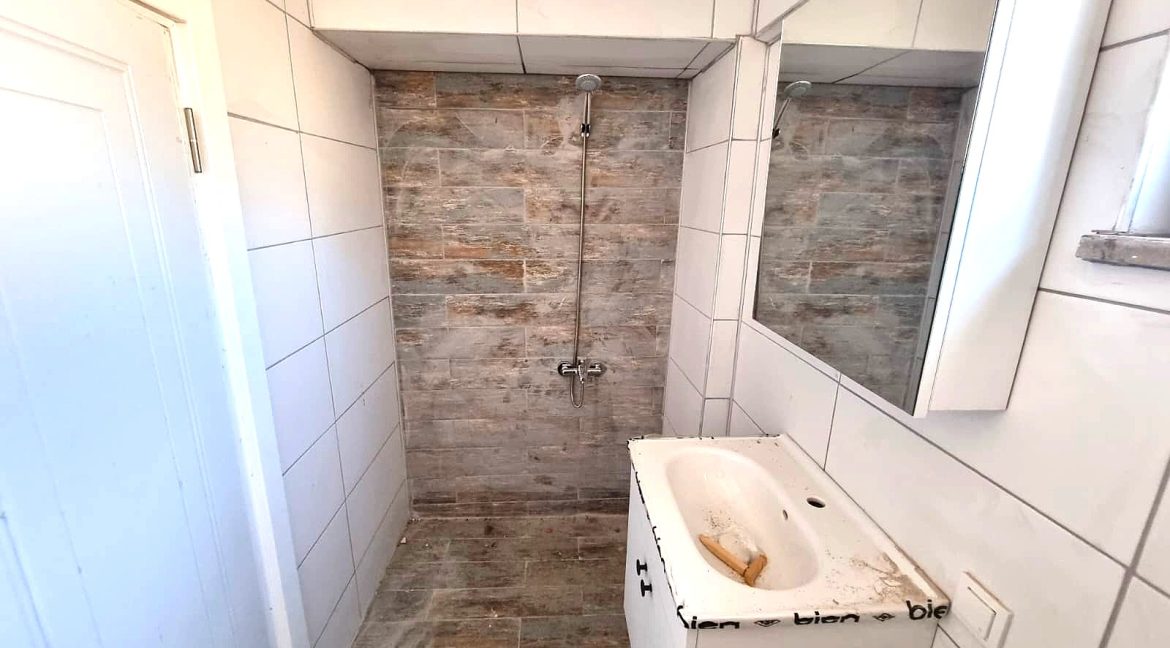 Ayvacık Yeniçam Köyü Girişi'nde Satılık Kiralık Müstakil Evler (24)