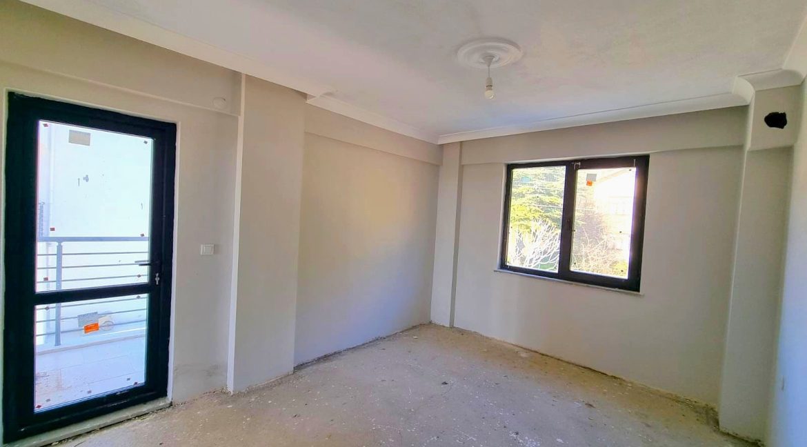 Ayvacık Yeniçam Köyü Girişi'nde Satılık Kiralık Müstakil Evler (26)