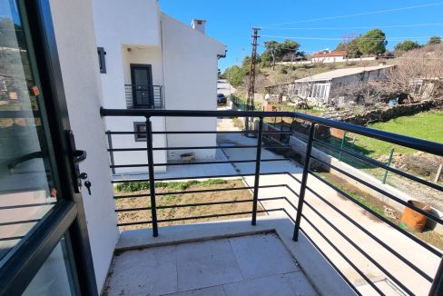 Ayvacık Yeniçam Köyü Girişi'nde Satılık Kiralık Müstakil Evler (27)