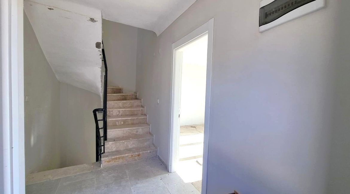 Ayvacık Yeniçam Köyü Girişi'nde Satılık Kiralık Müstakil Evler (3)