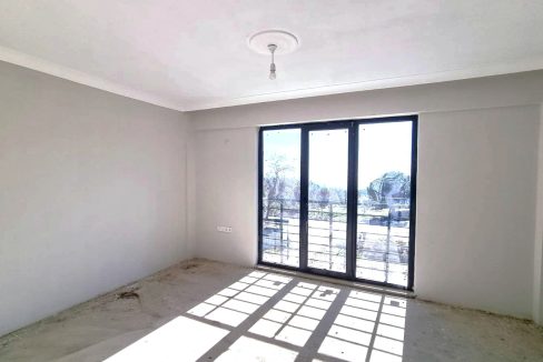 Ayvacık Yeniçam Köyü Girişi'nde Satılık Kiralık Müstakil Evler (4)