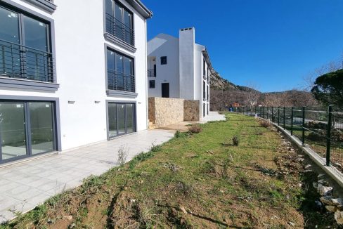 Ayvacık Yeniçam Köyü Girişi'nde Satılık Kiralık Müstakil Evler (40)