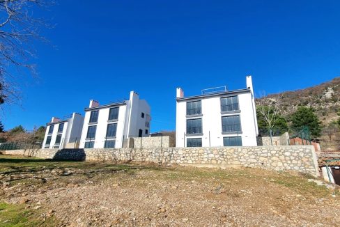 Ayvacık Yeniçam Köyü Girişi'nde Satılık Kiralık Müstakil Evler (43)