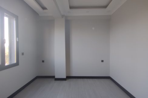 Küçükkuyu'da Satılık 4+1 Tamamen Müstakil Villa (15)