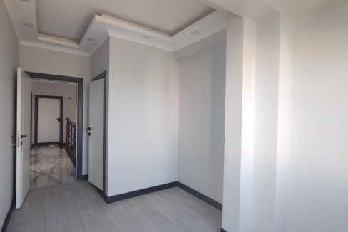 Küçükkuyu'da Satılık 4+1 Tamamen Müstakil Villa (29)