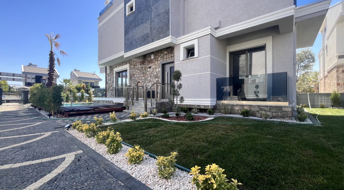 Tahtakuşlar’da Doğayla İç İçe , Modern Tasarımlı Müstakil Havuzlu Villa