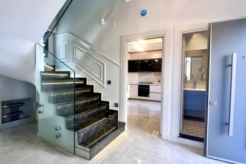 Tahtakuşlar’da Doğayla İç İçe , Modern Tasarımlı Müstakil Havuzlu Villa