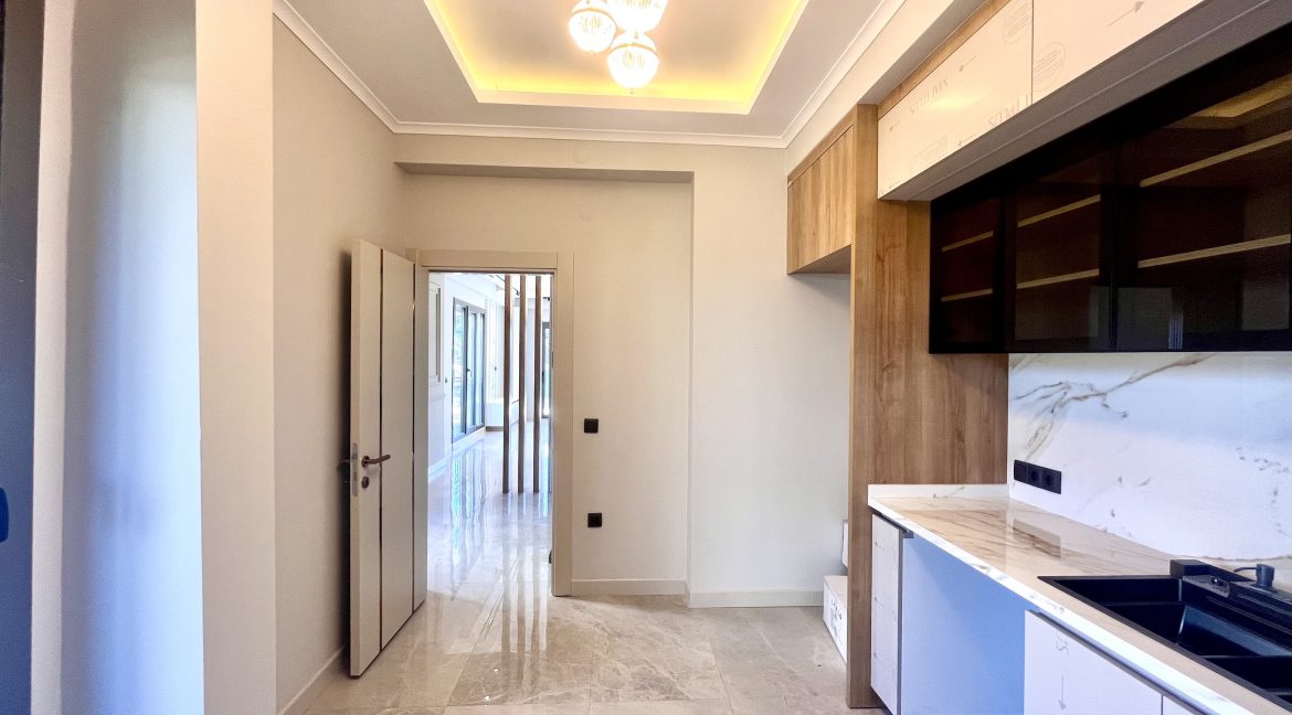 Tahtakuşlar’da Doğayla İç İçe , Modern Tasarımlı Müstakil Havuzlu Villa