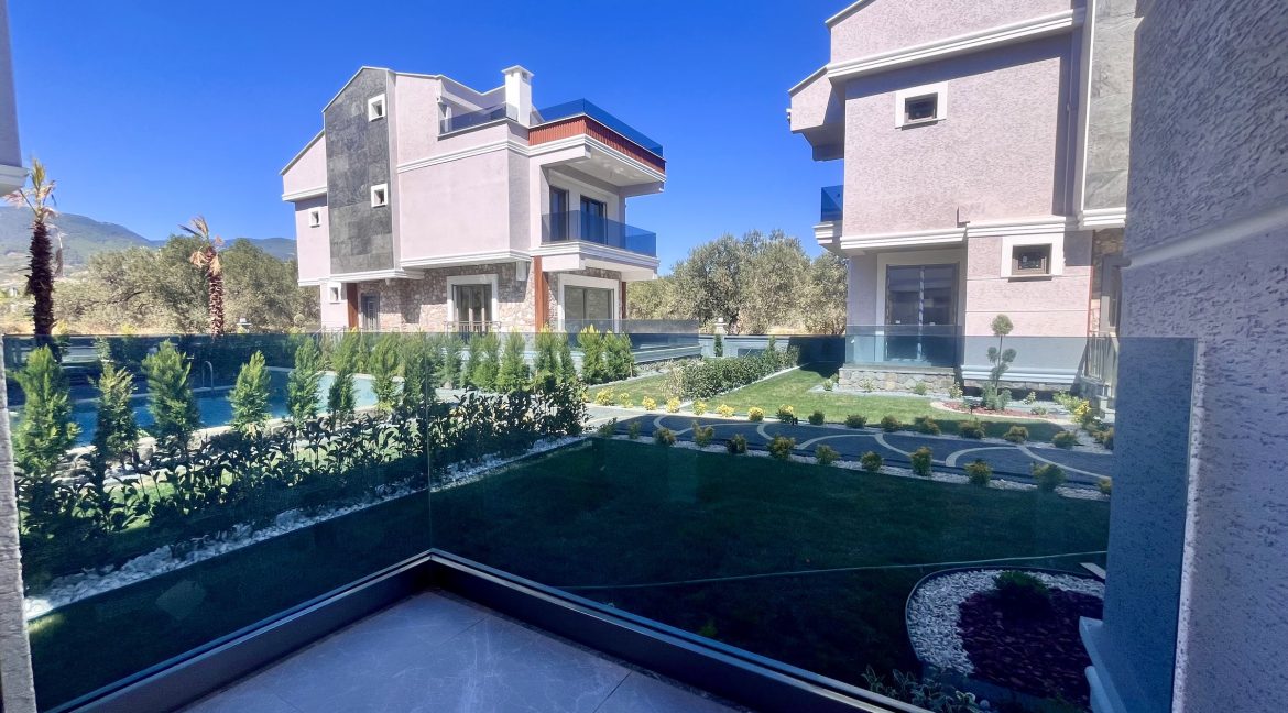 Tahtakuşlar’da Doğayla İç İçe , Modern Tasarımlı Müstakil Havuzlu Villa