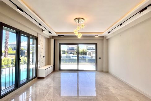 Tahtakuşlar’da Doğayla İç İçe , Modern Tasarımlı Müstakil Havuzlu Villa