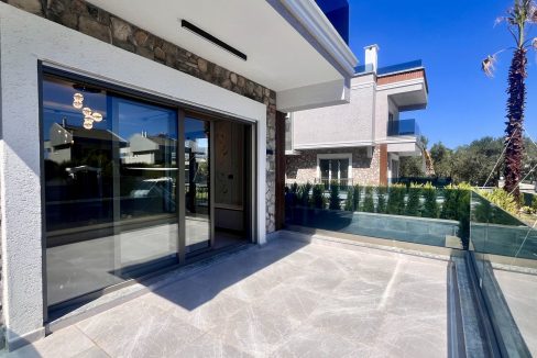 Tahtakuşlar’da Doğayla İç İçe , Modern Tasarımlı Müstakil Havuzlu Villa