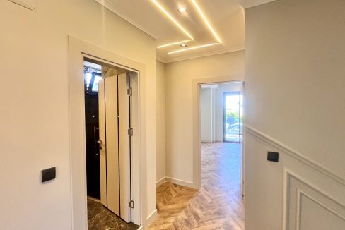 Tahtakuşlar’da Doğayla İç İçe , Modern Tasarımlı Müstakil Havuzlu Villa