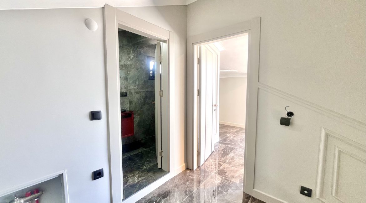 Tahtakuşlar’da Doğayla İç İçe , Modern Tasarımlı Müstakil Havuzlu Villa