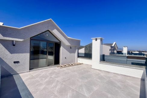 Tahtakuşlar’da Doğayla İç İçe , Modern Tasarımlı Müstakil Havuzlu Villa