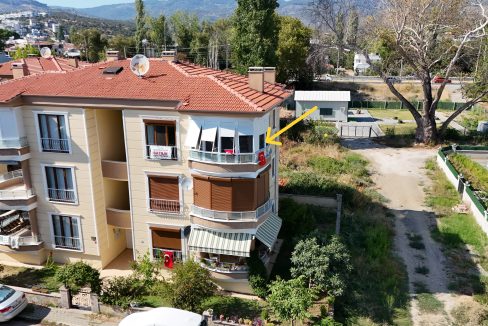 Altınoluk Narlı Sahili’nde Satılık 2+1 Daire