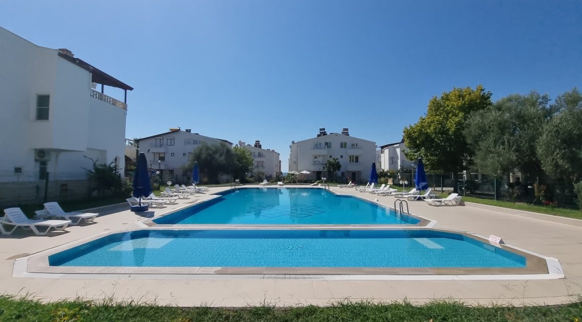 Narlı Sahili Ormancılar Sitesi'nde Satılık Tripleks (3)_1600x901