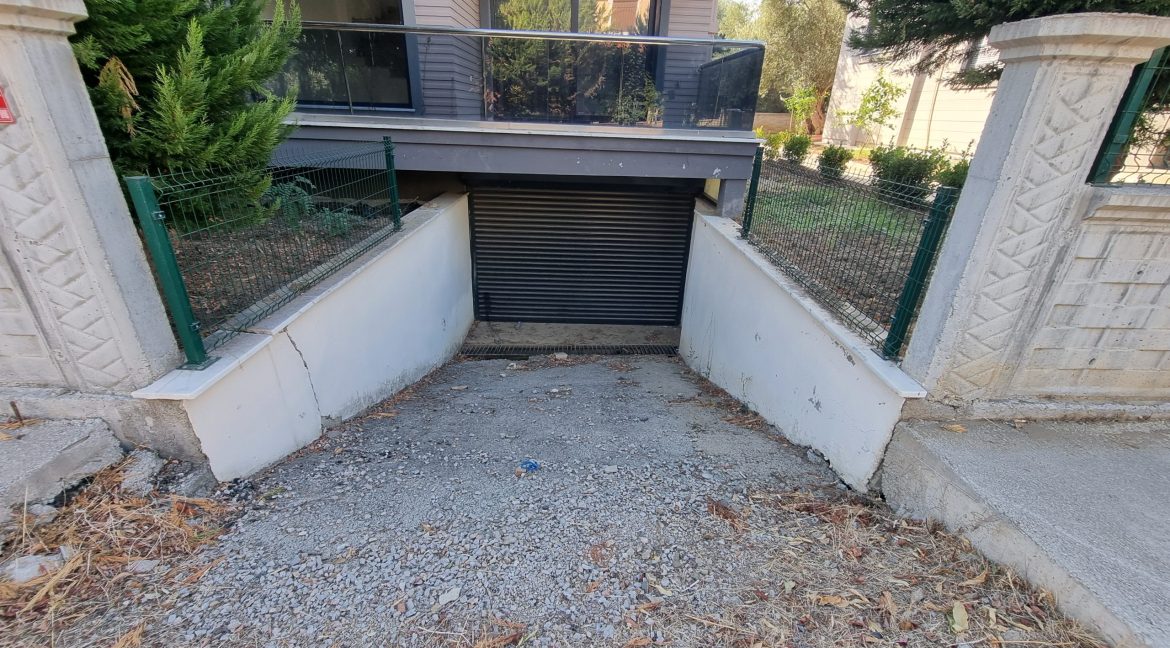 Narlı Sahili'nde Satılık Denize Yakın Villa (1)