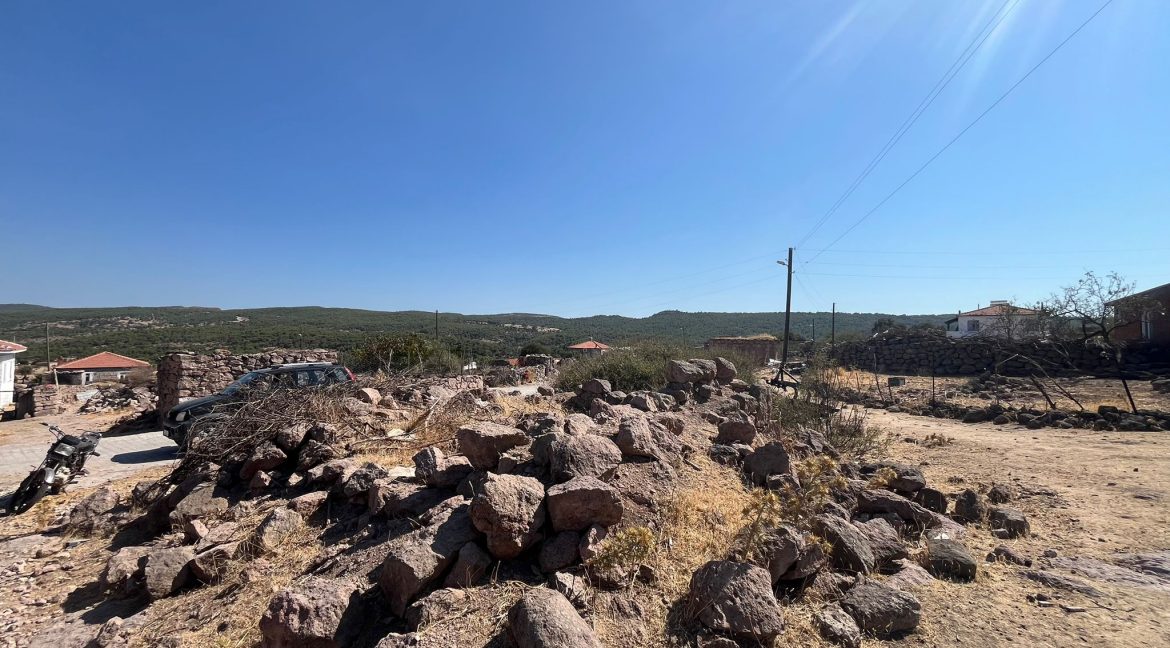 Yukarıköy'ün Aşağıobası'nda Satılık Yatırımlık Arsa (2)