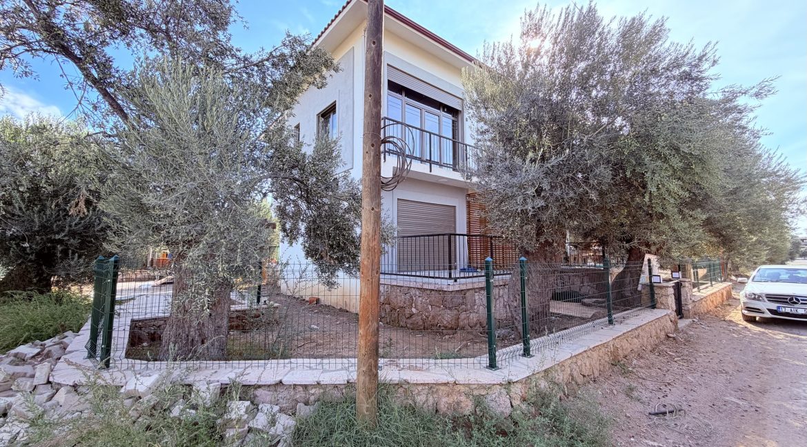 Küçükkuyu Mıhlı Mahallesi’nde Satılık Modern ve Sıfır 1+1 Daire