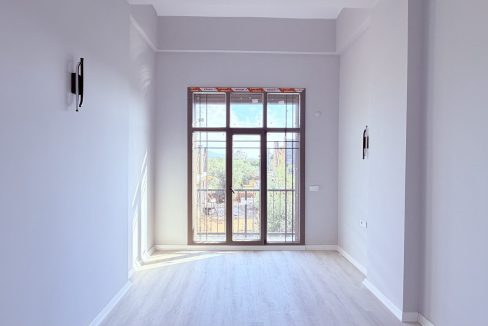 Küçükkuyu Mıhlı Mahallesi’nde Satılık Modern ve Sıfır 1+1 Daire