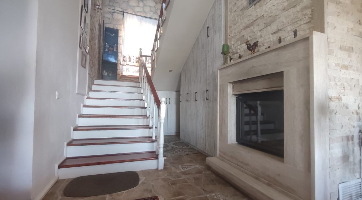 Narlı'da 1 Dönüm İçinde Satılık Müstakil Taş Ev (17)