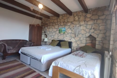 Narlı'da 1 Dönüm İçinde Satılık Müstakil Taş Ev (29)