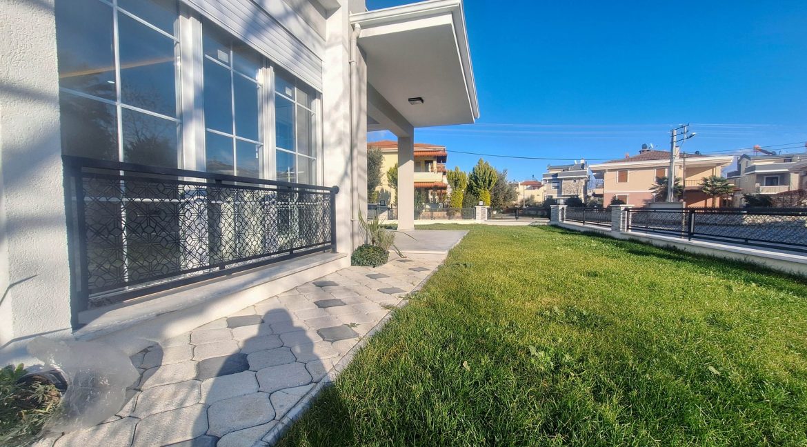 Narlı Mahallesi’nde Satılık Sıfır 4+1 Tam Müstakil Villa
