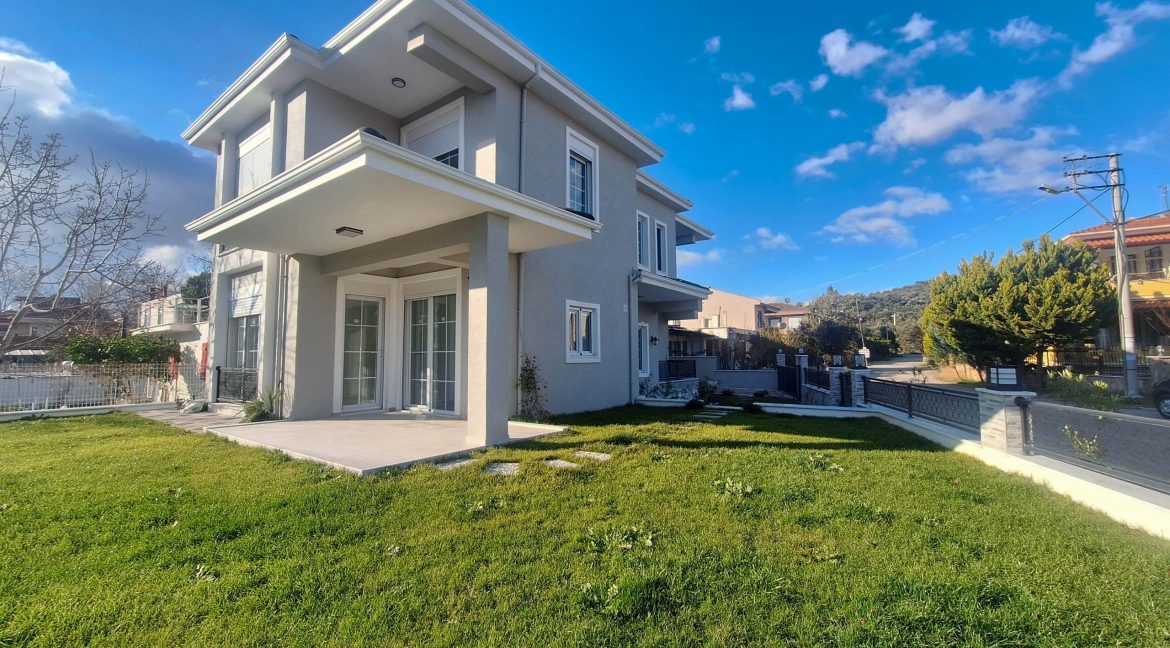 Narlı Mahallesi’nde Satılık Sıfır 4+1 Tam Müstakil Villa