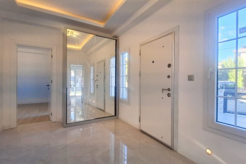 Narlı Mahallesi’nde Satılık Sıfır 4+1 Tam Müstakil Villa