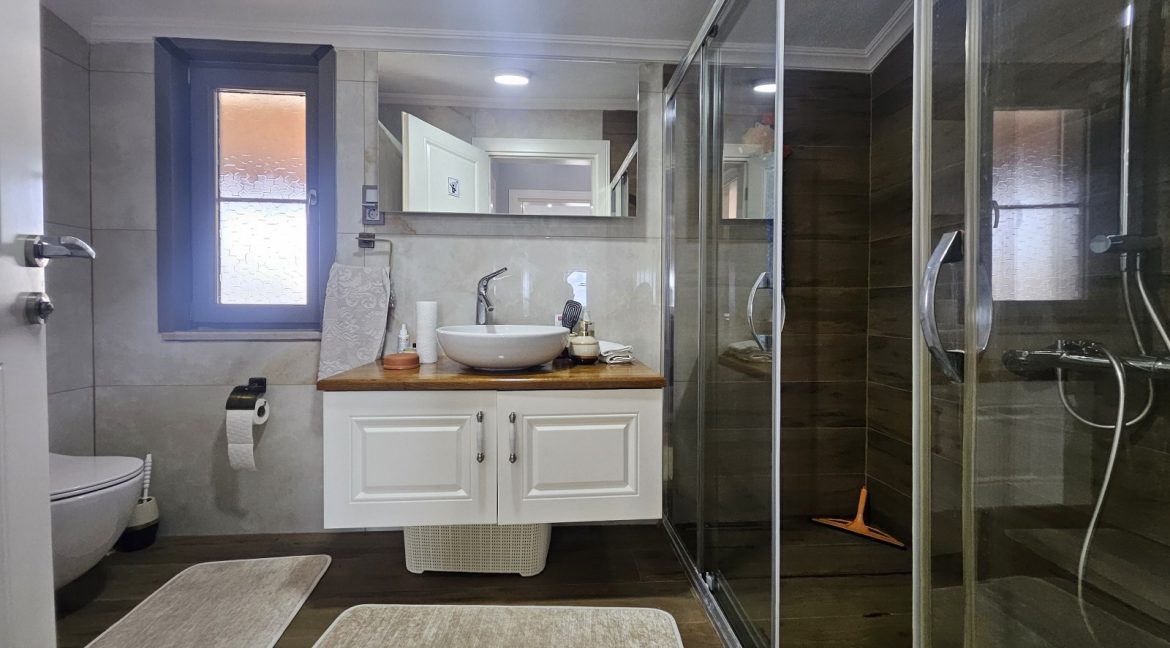 Küçükkuyu'da Satılık Ultra Lüks Tripkles Villa (35)