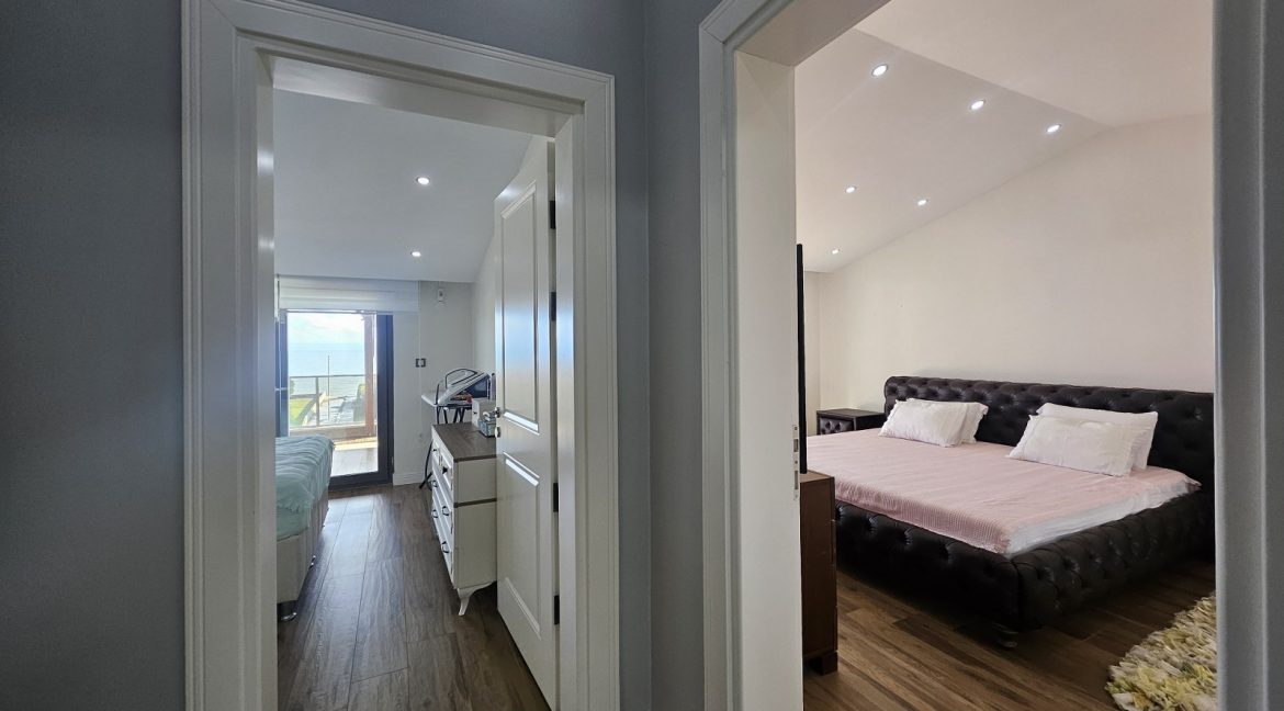 Küçükkuyu'da Satılık Ultra Lüks Tripkles Villa (39)