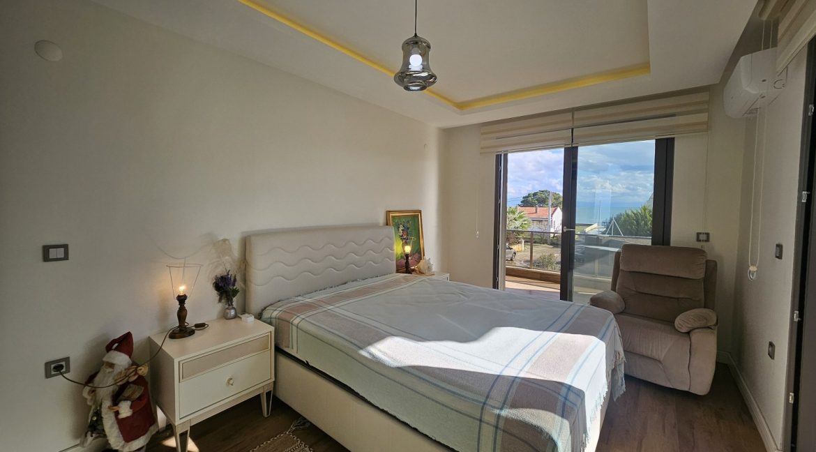 Küçükkuyu'da Satılık Ultra Lüks Tripkles Villa (40)