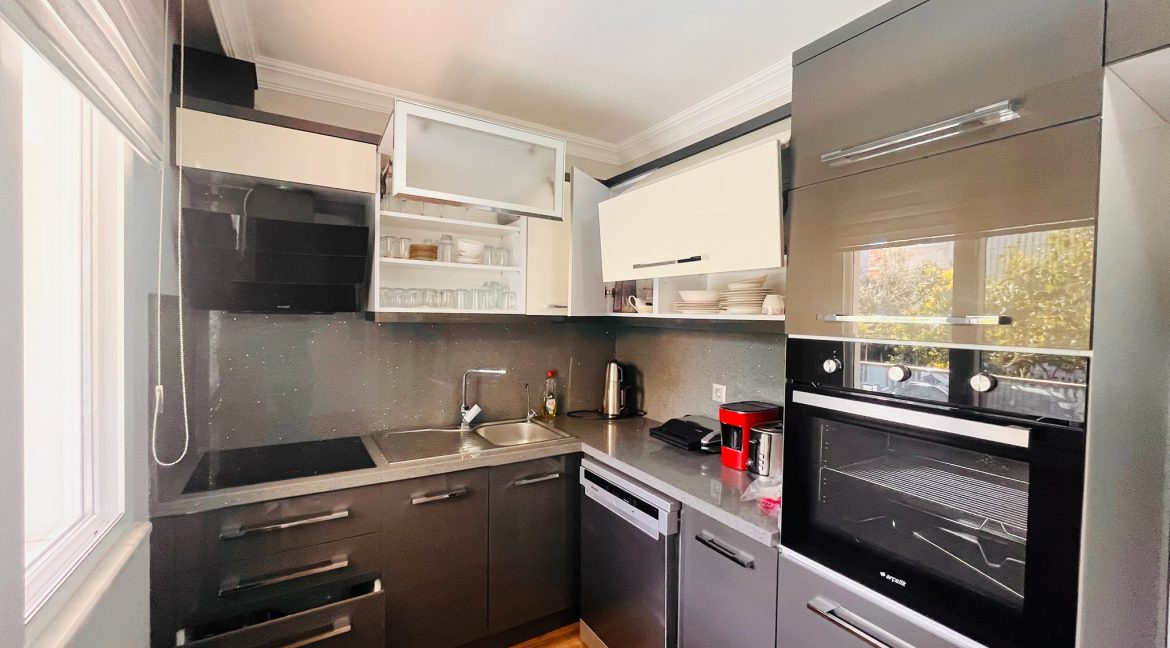 Sahil Mahallesi’nde Kiralık 3+1 Eşyalı Giriş Kat Daire