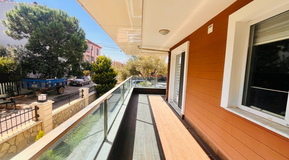 Sahil Mahallesi’nde Kiralık 3+1 Eşyalı Giriş Kat Daire