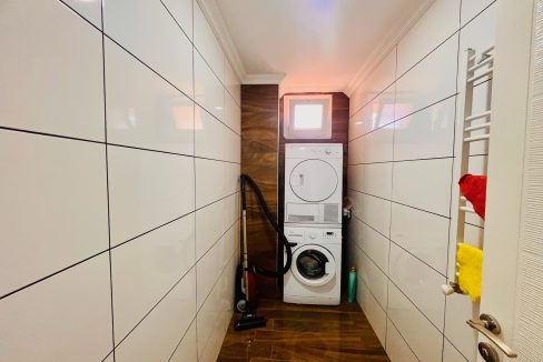 Sahil Mahallesi’nde Kiralık 3+1 Eşyalı Giriş Kat Daire