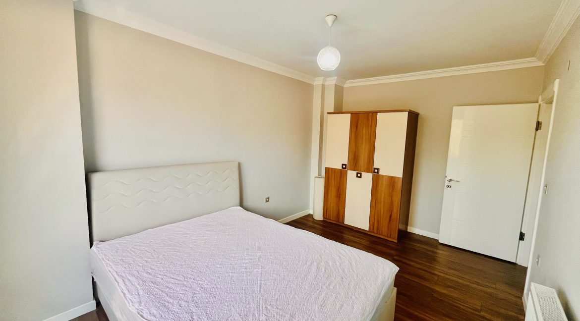 Sahil Mahallesi’nde Kiralık 3+1 Eşyalı Giriş Kat Daire